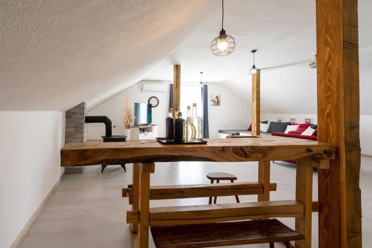 House Zrmanja Vrelo Holiday home *