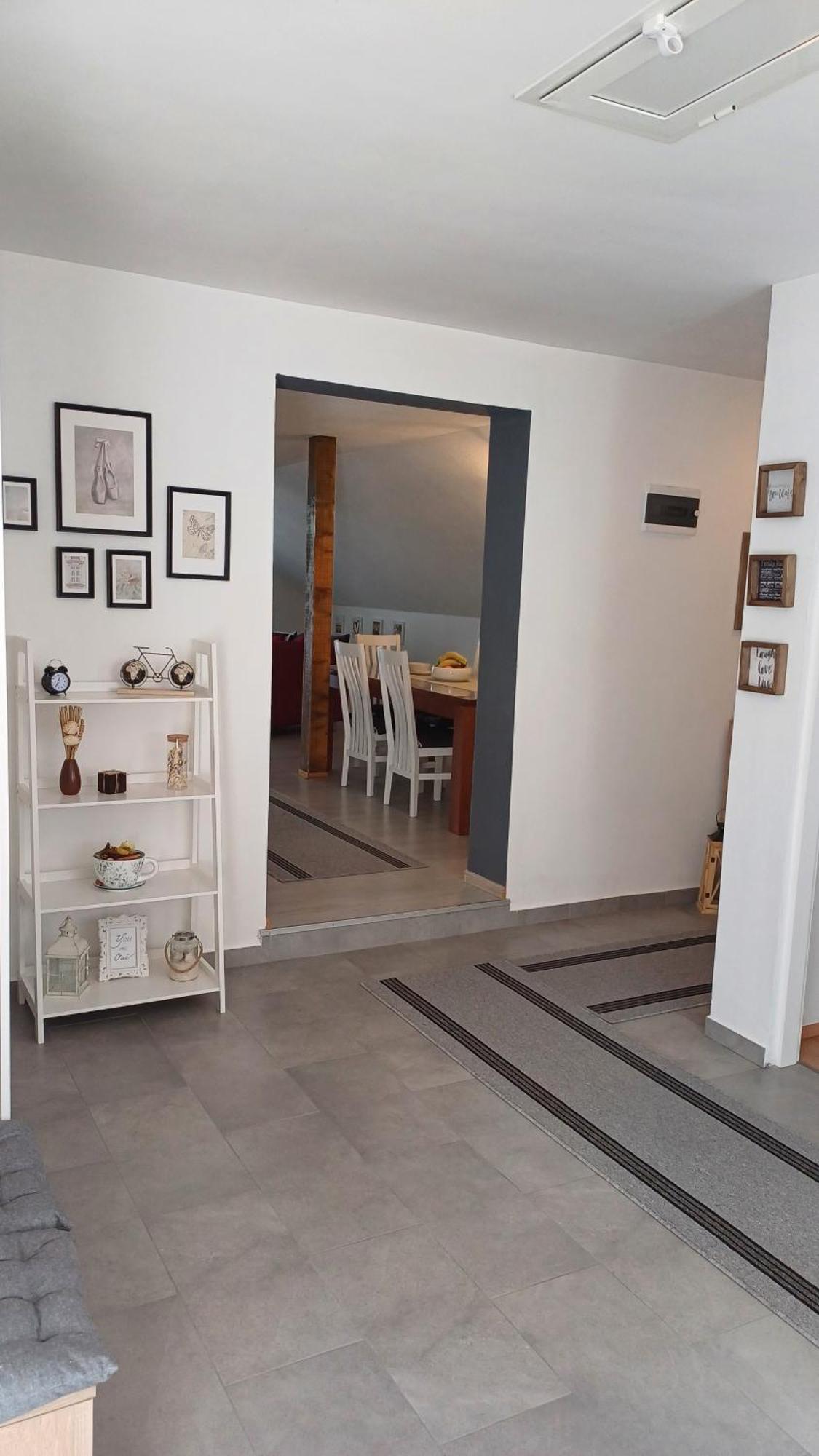 House Zrmanja Vrelo *